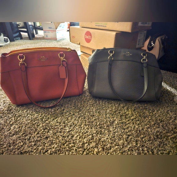Coach purses - Picture 1 of 5